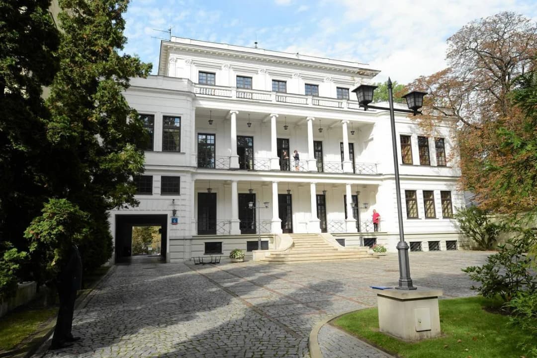 Pałac w Kikole - tajemnice historii i architektury, które zaskakują