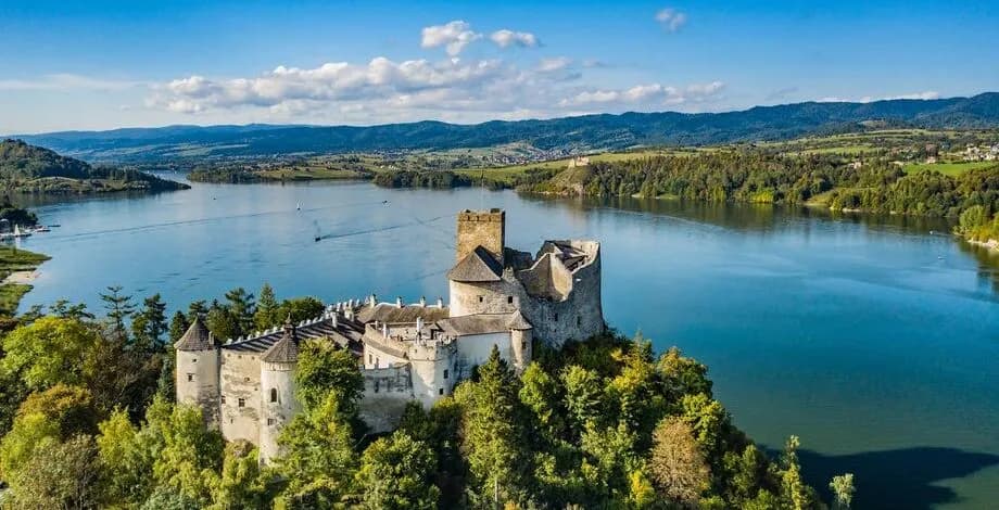 Zamek w Niedzicy w środku: tajemnice i atrakcje, które musisz poznać